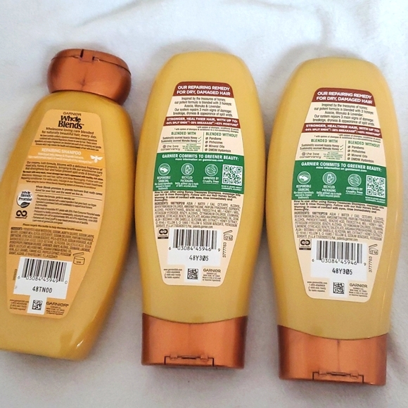 Garnier Whole Blends Honey Treasures Repairing Shampoo and Conditioner Set 3 - Picture 2 of 2
